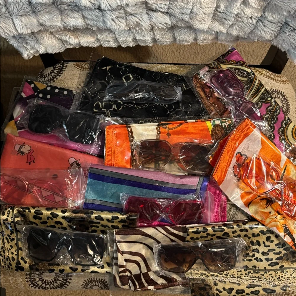 Scarf and Glasses Bundle NWT - various colors - Picture 2 of 10